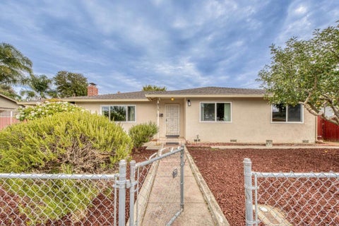 Photo of 875 Suiter Street, Hollister, CA 95023 (MLS # ML82062203)