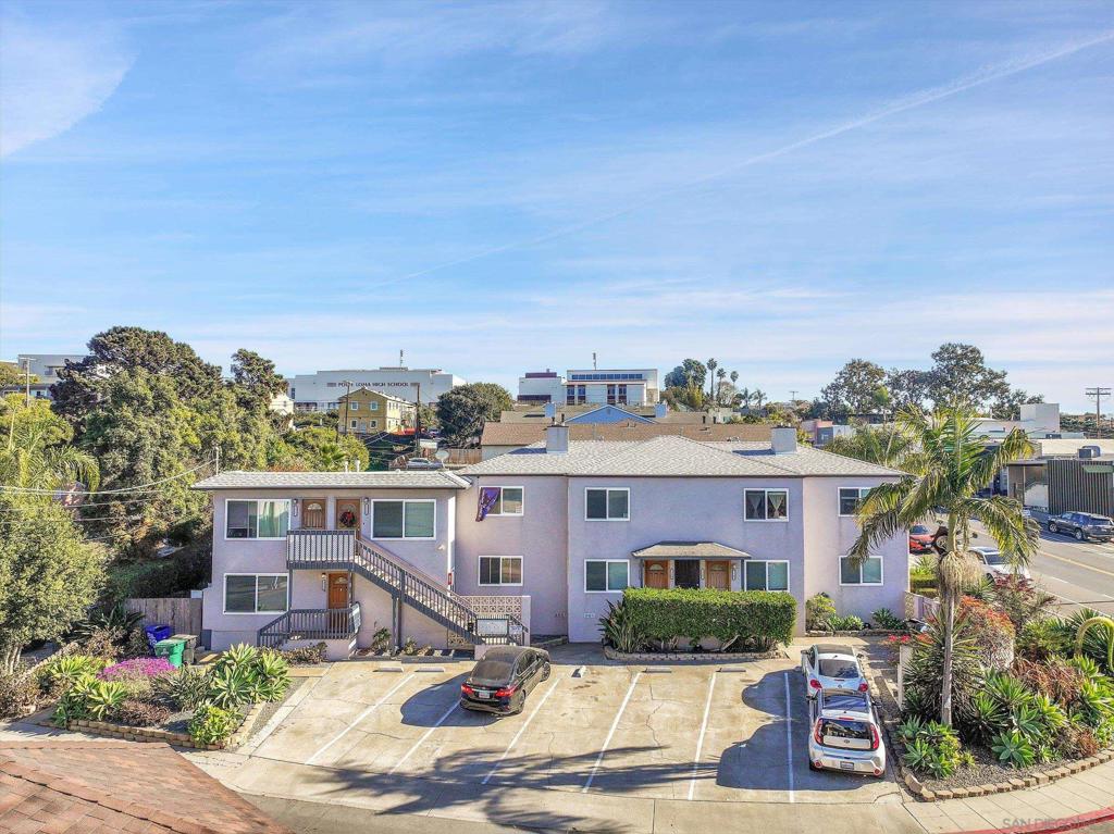 2205 Poinsettia Drive