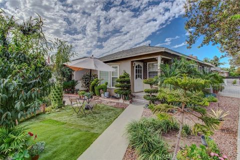 Photo of 1402 S Poplar Street, Santa Ana, CA 92704 (MLS # PW25237001)