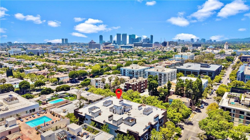 324 N Palm Drive 407