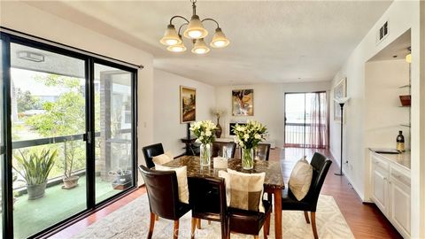 Photo of 324 N Palm Drive #407, Beverly Hills, CA 90210 (MLS # SR26111251)