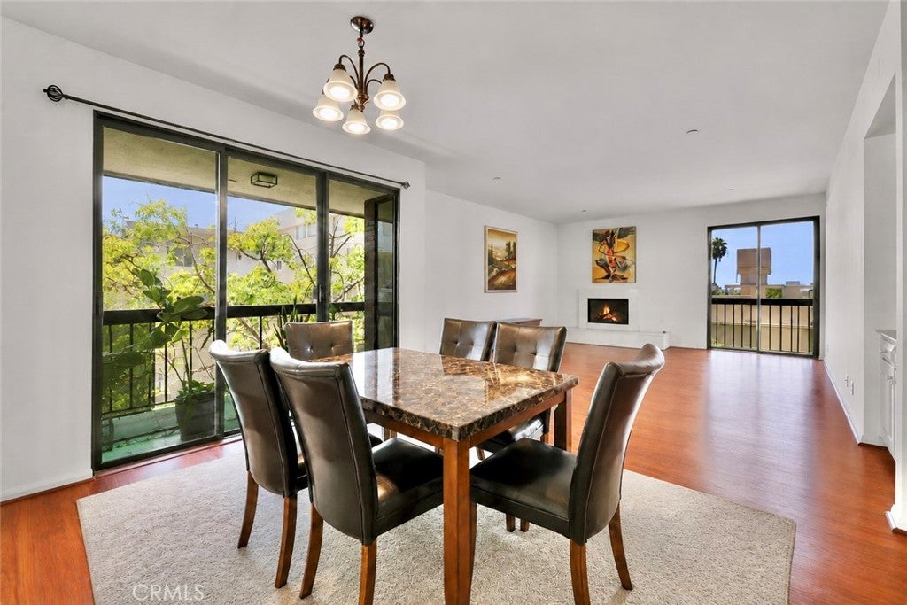 324 N Palm Drive 407