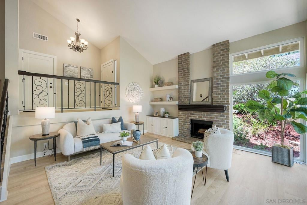 1122 Timberpond Dr, El Cajon CA 92019