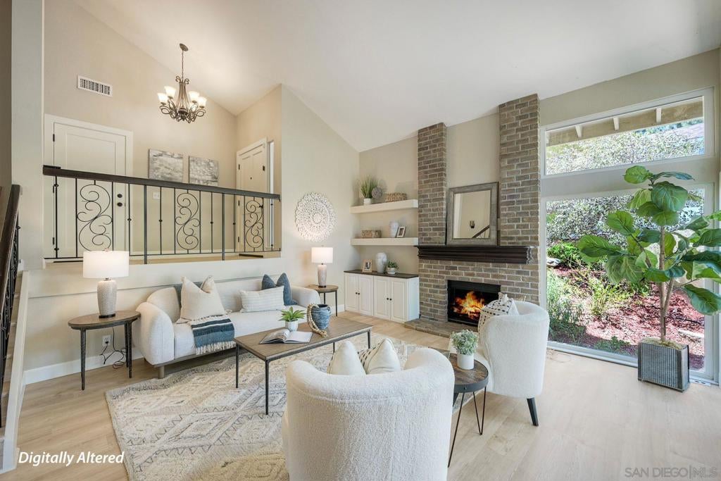 1122 Timberpond Dr