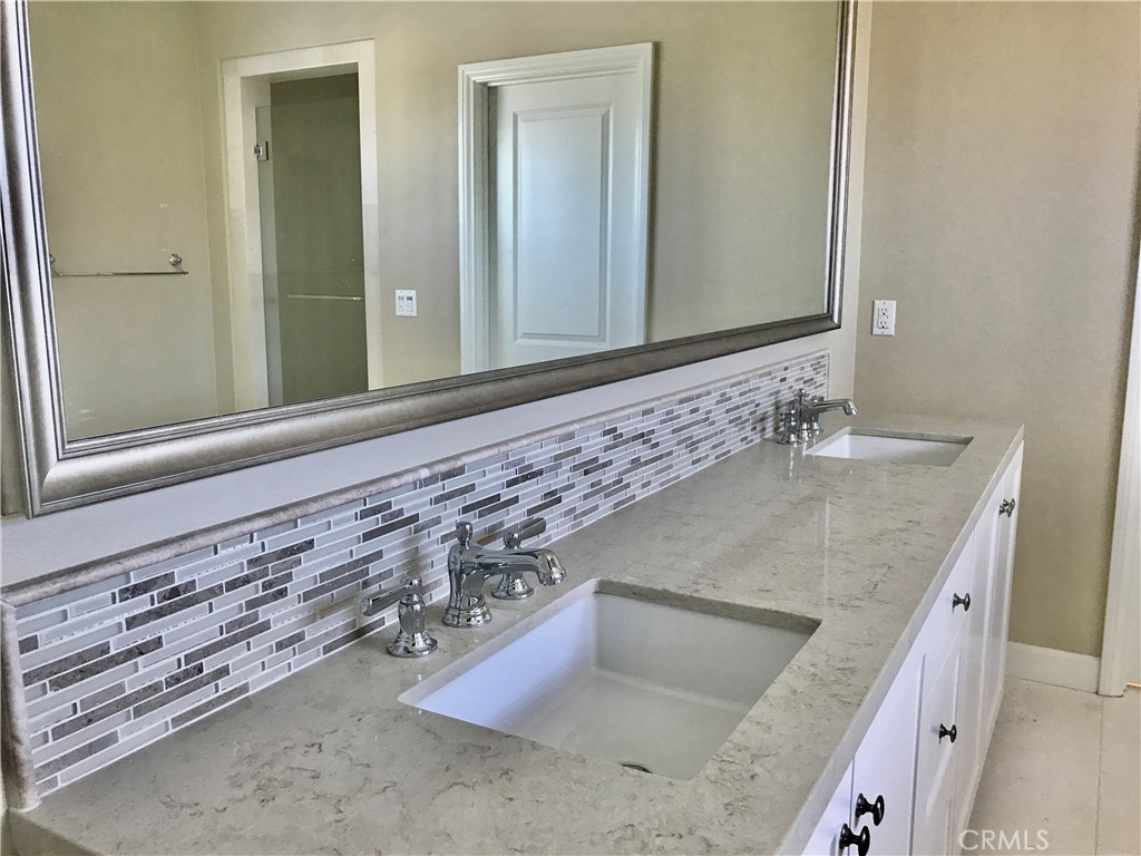 Avila (EVAVI) - Residential Lease