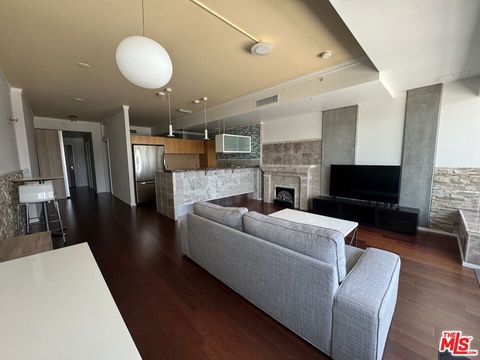 Photo of 1155 S Grand Avenue #910, Los Angeles, CA 90015 (MLS # 25622763)