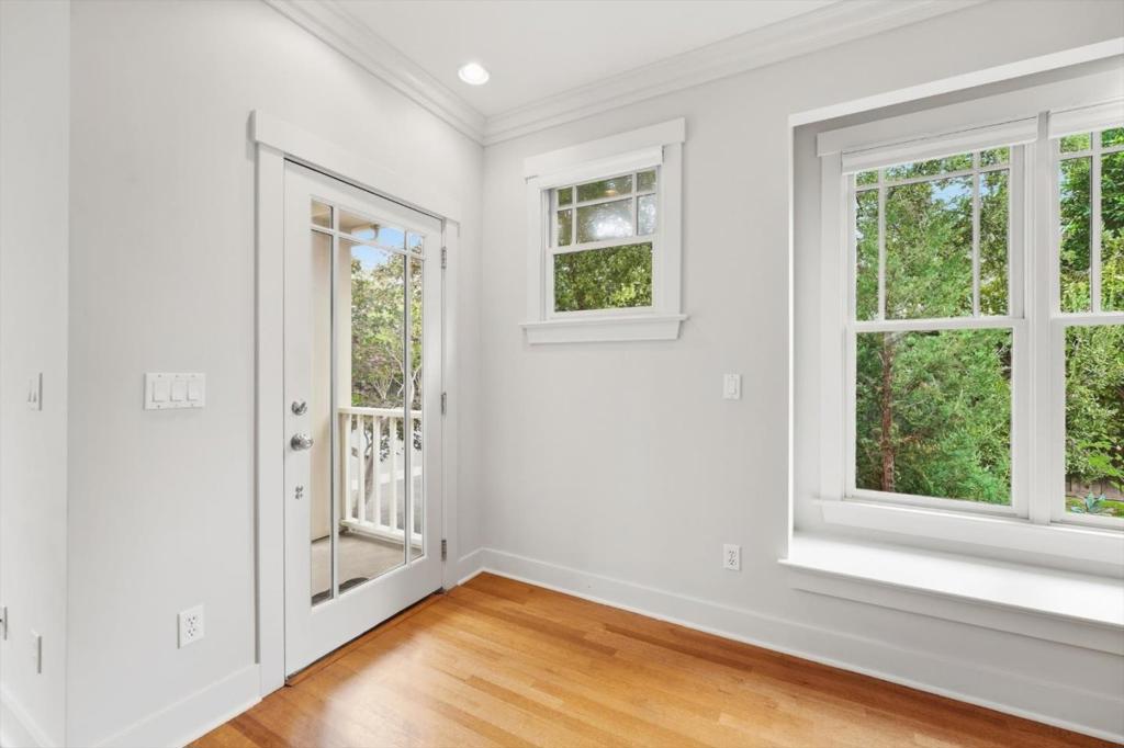 27 Cross Way