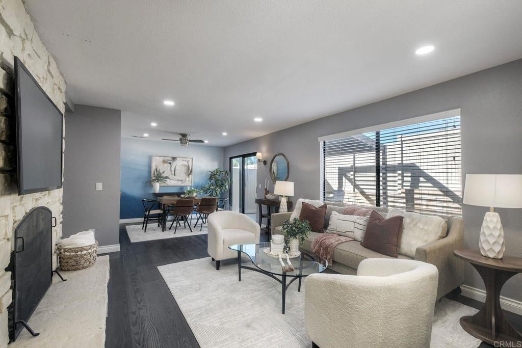 366 Flower Lane