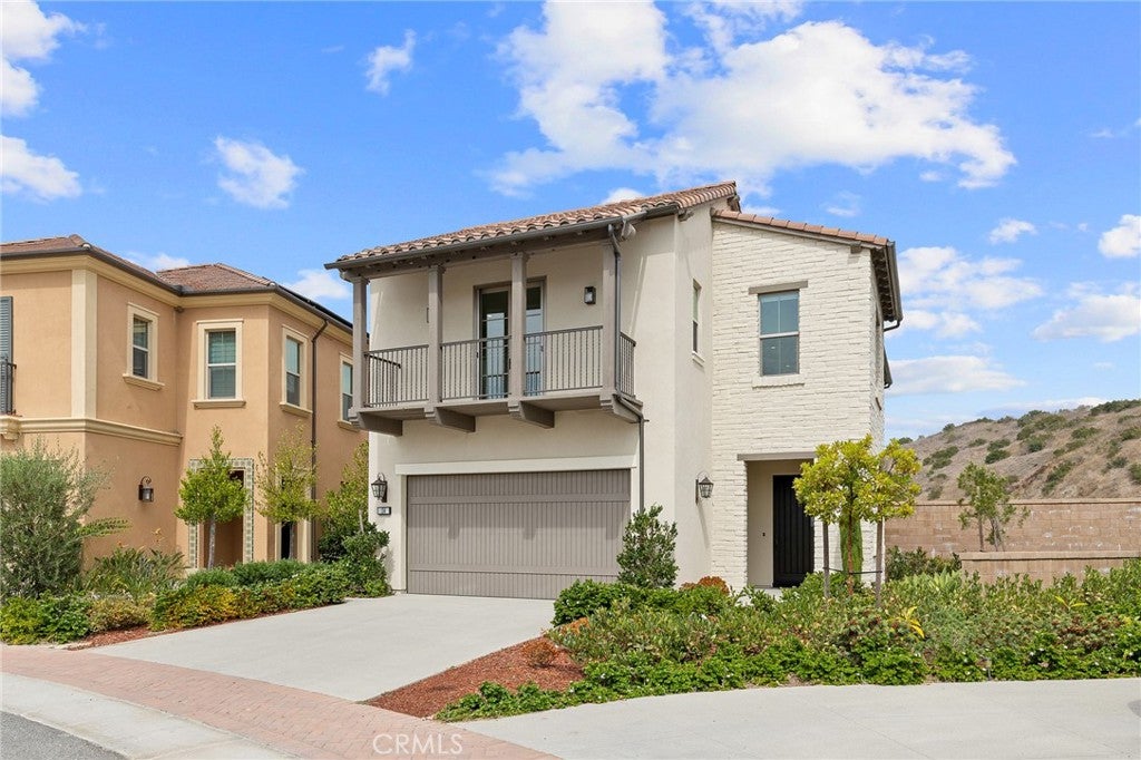 Photo of 134 Tomahawk, Irvine, CA 92618 (MLS # OC26193390)