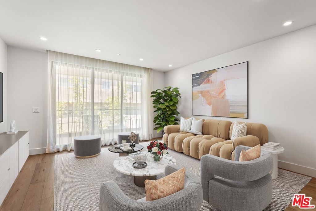 411 S Hamel Road 306, Los Angeles CA 90048