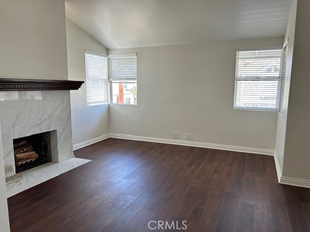 300 1/2 Apolena Avenue