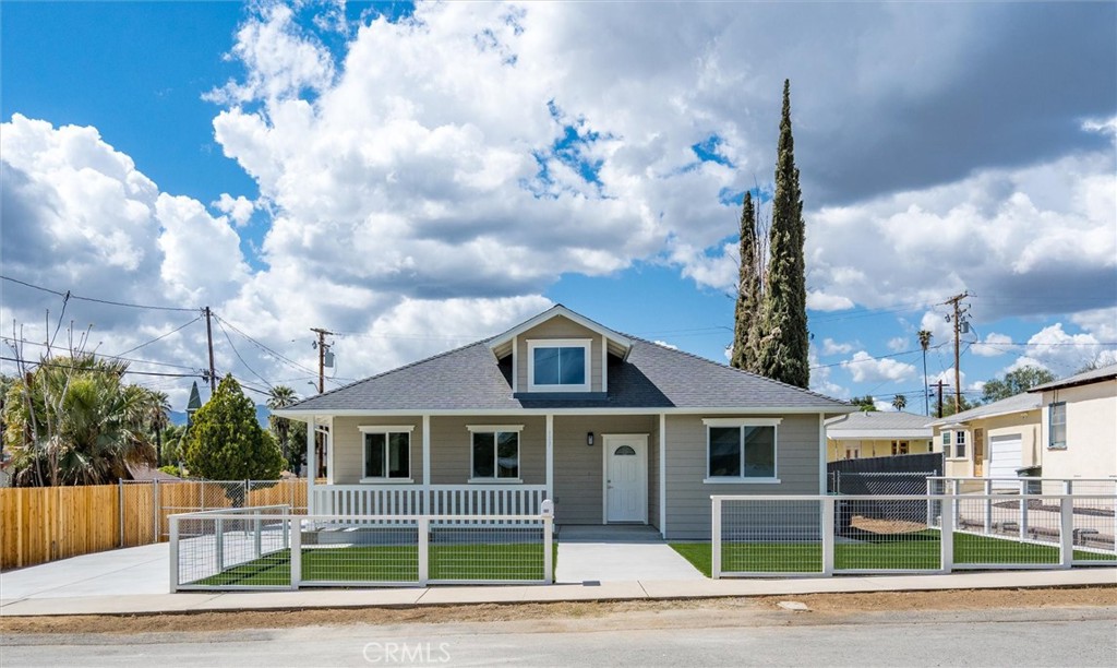 107 N Poe Street
