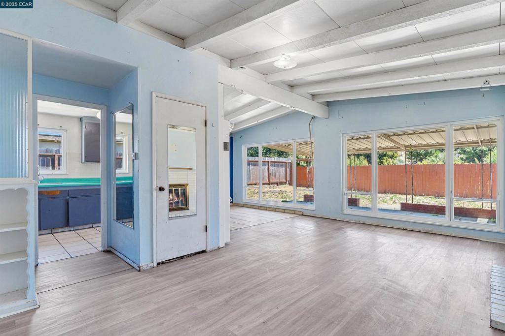 Properties 3 2030 Espanola Dr