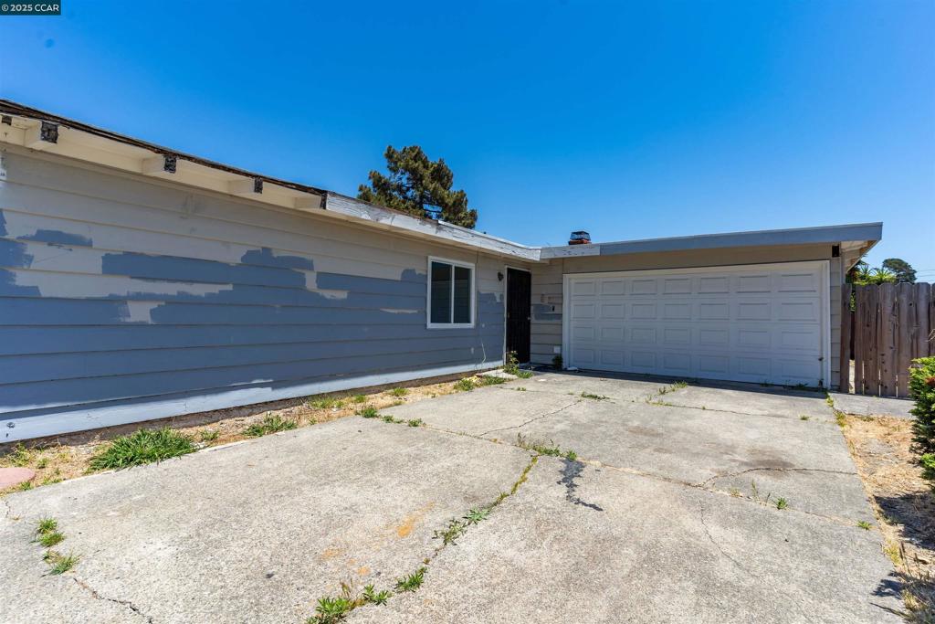 Properties 2 2030 Espanola Dr