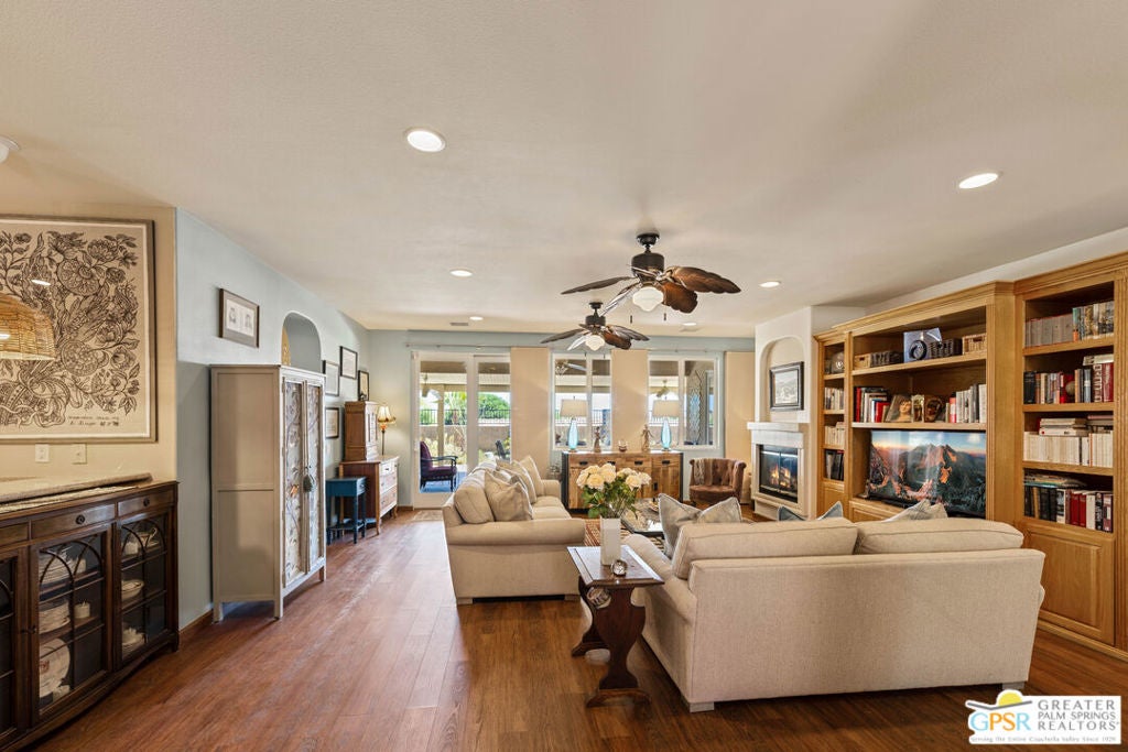 8488 Meadows Way