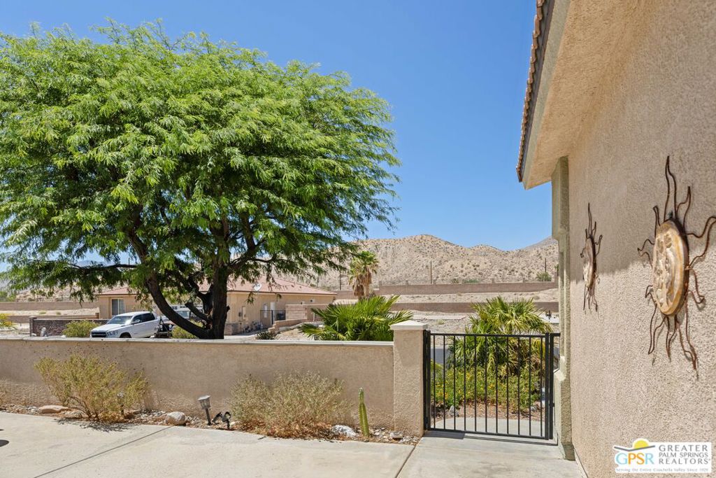 8488 Meadows Way