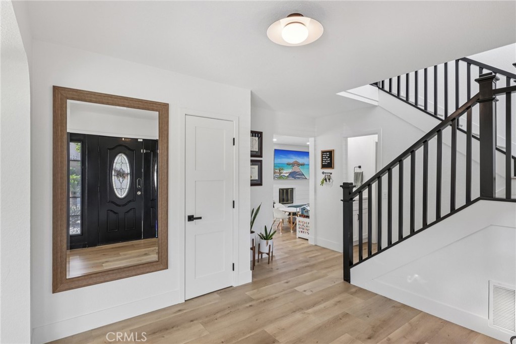7880 Lakeside Drive