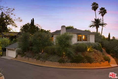 Photo of 231 Wayland Street, Los Angeles, CA 90042 (MLS # 26102142)