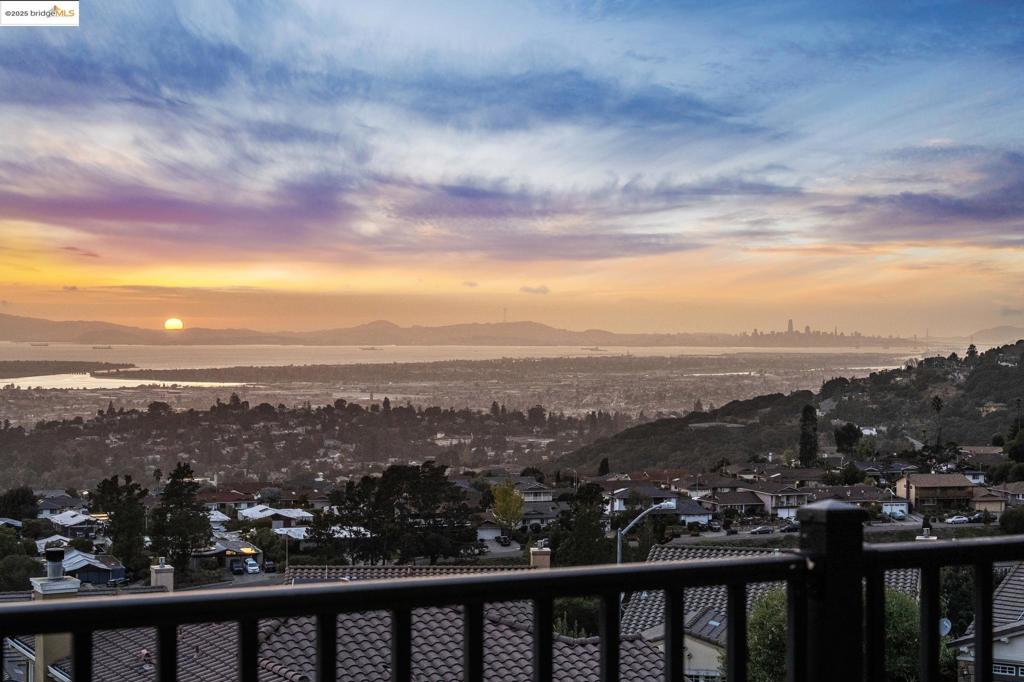 BAYVIEW - Residential