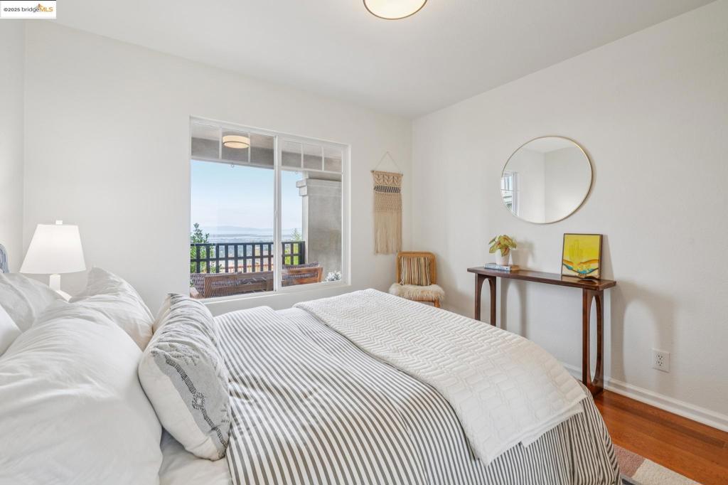 BAYVIEW - Residential