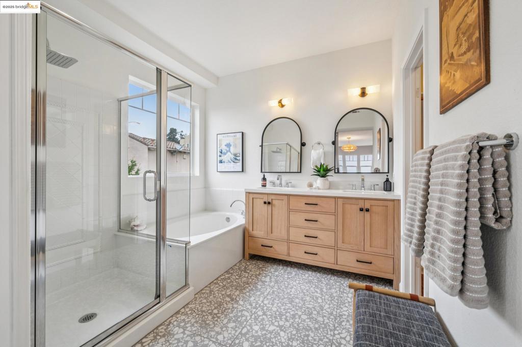 BAYVIEW - Residential