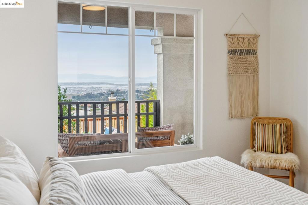 BAYVIEW - Residential