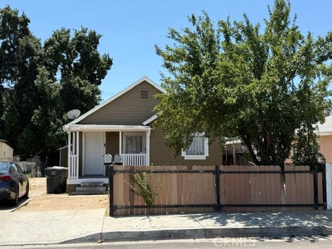 Photo of 309 Wilson AVE, Bakersfield, CA 93308 (MLS # IV26173760)