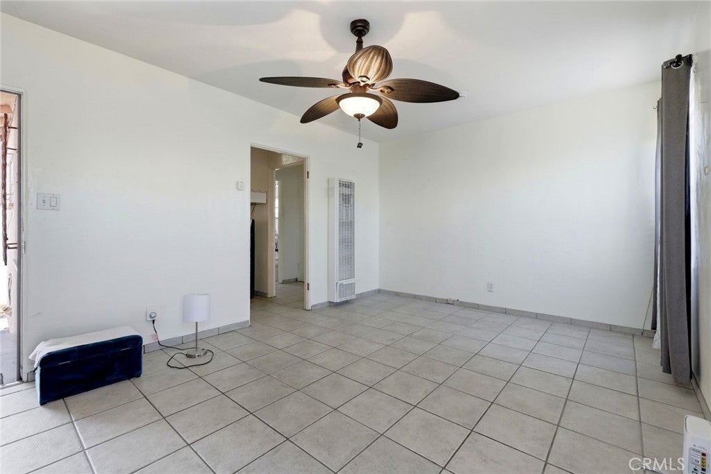 3905 Marine View