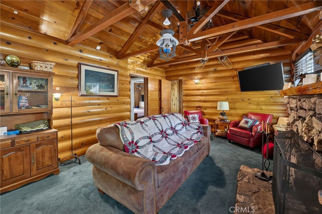 301 E Mountain View