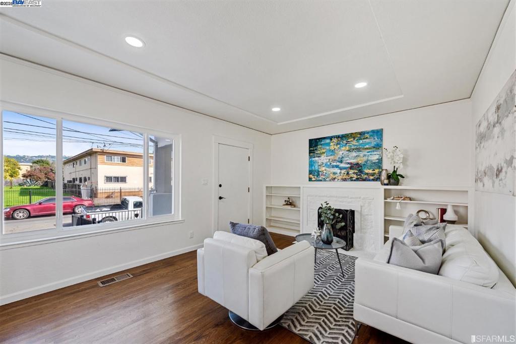 SEMINARY - Residential