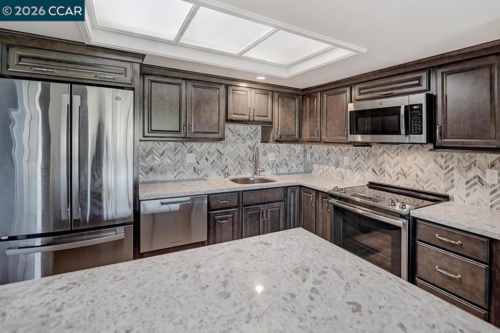 3136 Ptarmigan Dr 5