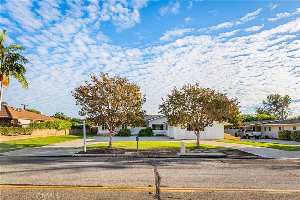 Los Coyotes Country Club Homes (LYCC) - Residential