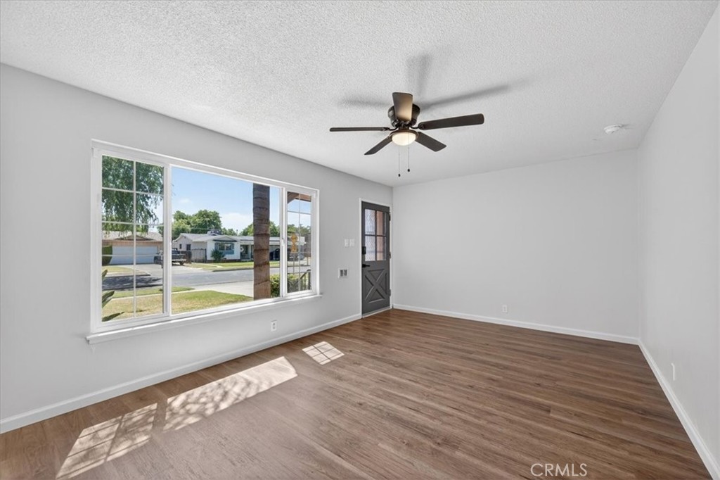 1604 S Sierra Vista