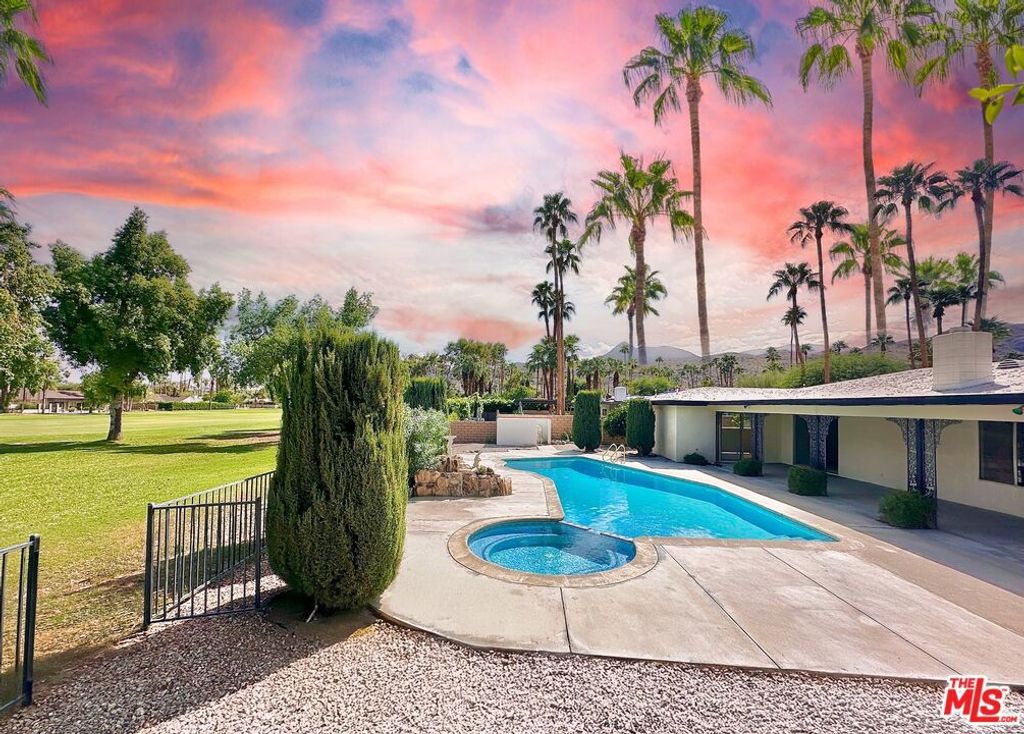 Photo of 2176 S Bobolink Lane, Palm Springs, CA 92264 (MLS # 25595295)