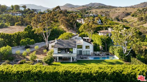 27860 Winding Way Malibu CA 90265