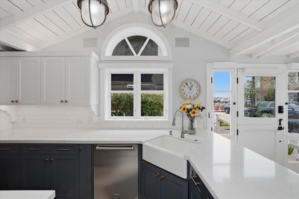 104 Onyx Avenue, Newport Beach CA 92662 - Photo 23