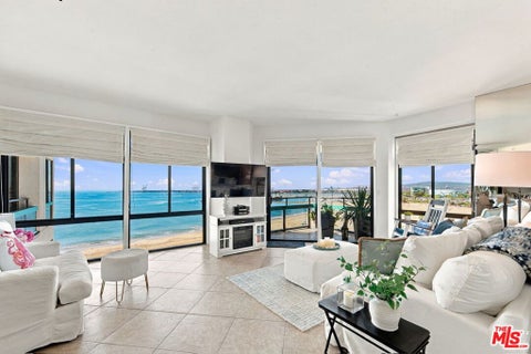 Photo of 1310 E Ocean Boulevard #1005, Long Beach, CA 90802 (MLS # 26104119)