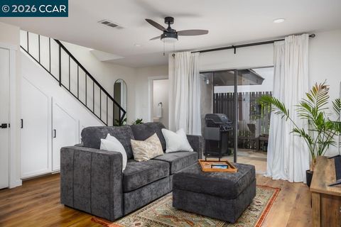 Photo of 5509 Roundtree Dr Dr #E, Concord, CA 94521 (MLS # 41132591)