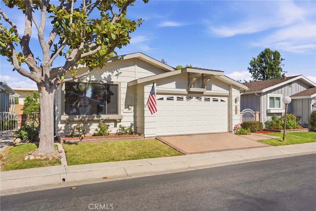 2621 Park Lake 197
