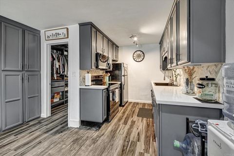 6333 Mt Ada 156 Linda Vista CA 92111