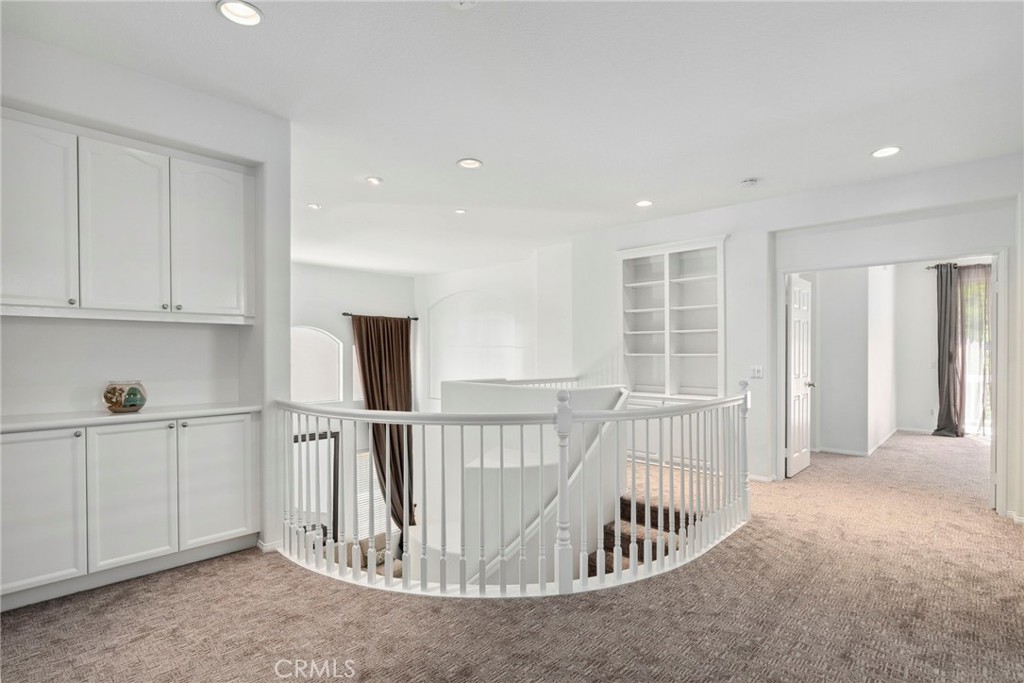Aurora (AURO) - Residential Lease