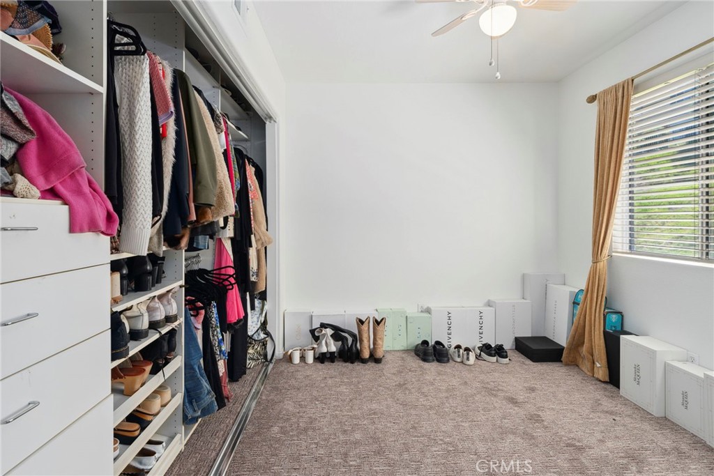 Aurora (AURO) - Residential Lease