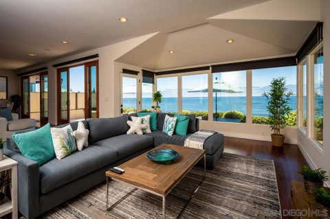 Photo of 5556 Calumet Avenue AVE, La Jolla, CA 92037 (MLS # 260020336SD)