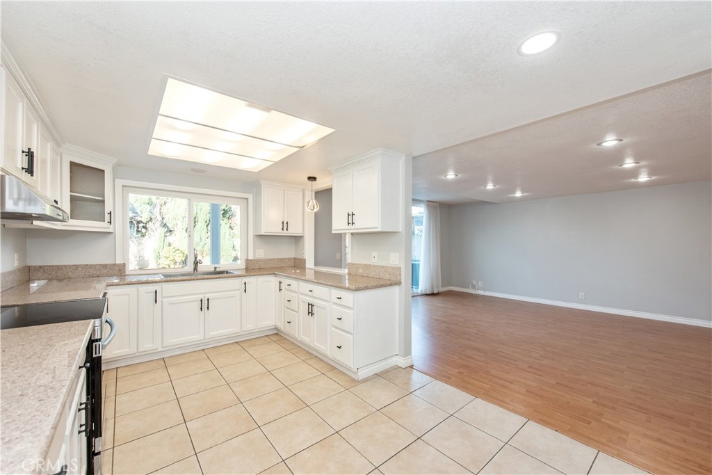 Anaheim West Townhomes (ANWS) - Residential