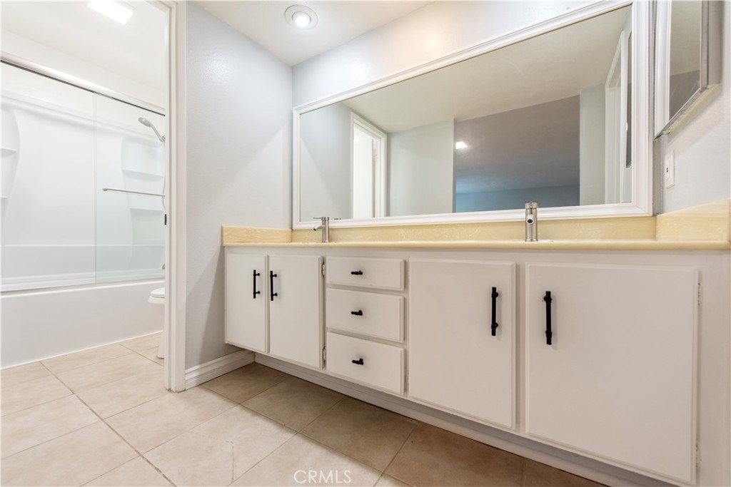 Anaheim West Townhomes (ANWS) - Residential