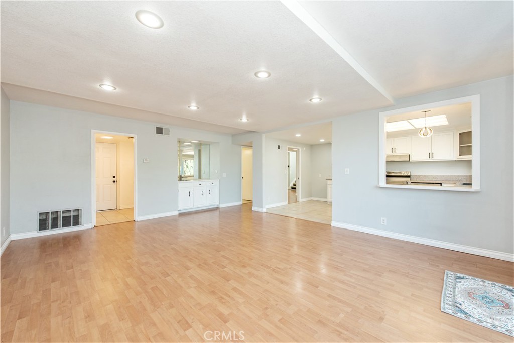 Anaheim West Townhomes (ANWS) - Residential