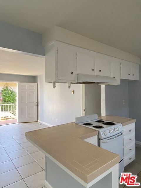 Photo of 1215 Amethyst Street #D, Redondo Beach, CA 90277 (MLS # 26642115)