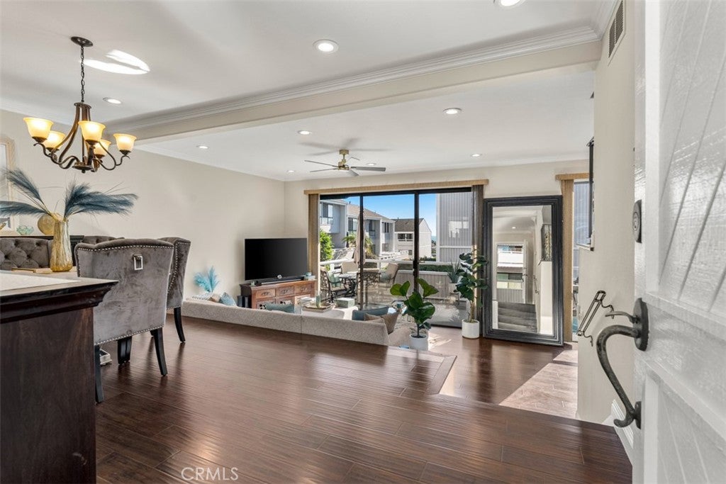 207 Columbia