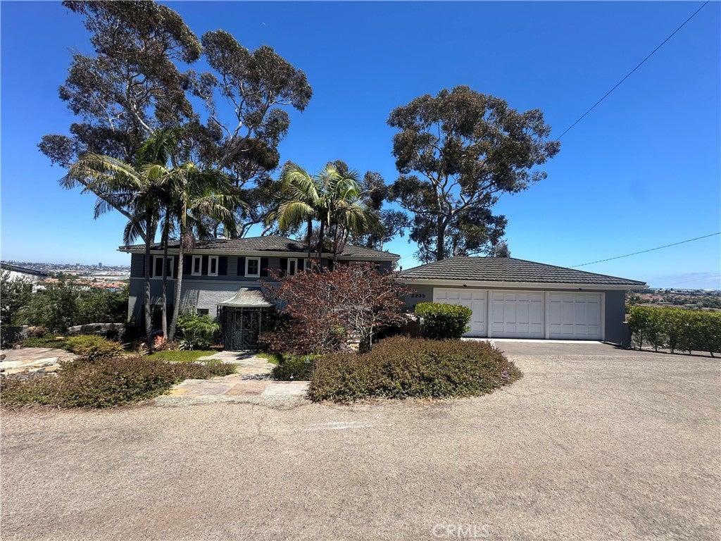 2205 Locust ST, San Diego CA 92106