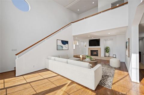 Photo of 8246 Woodshill Trail, Los Angeles, CA 90069 (MLS # SR26058023)